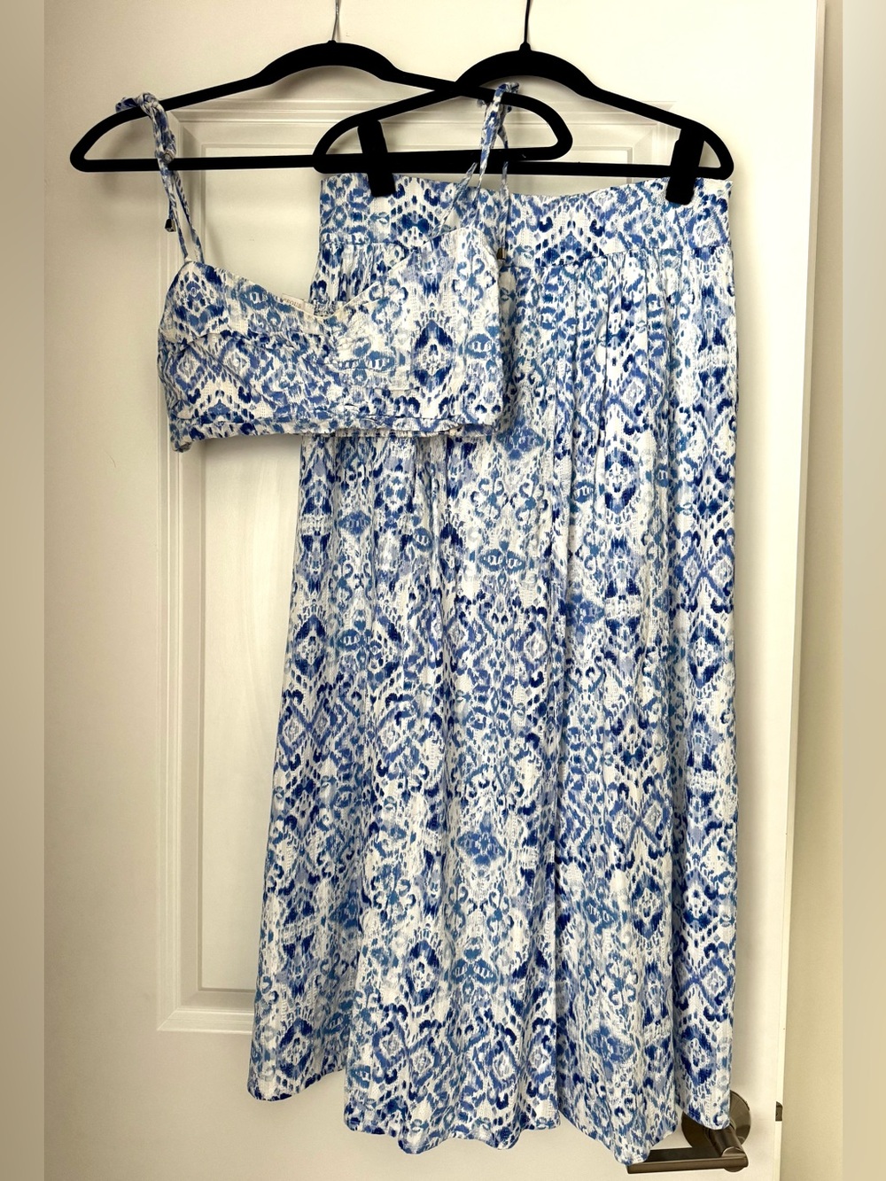 Olivaceous Blue and White Two-Piece Set Size M